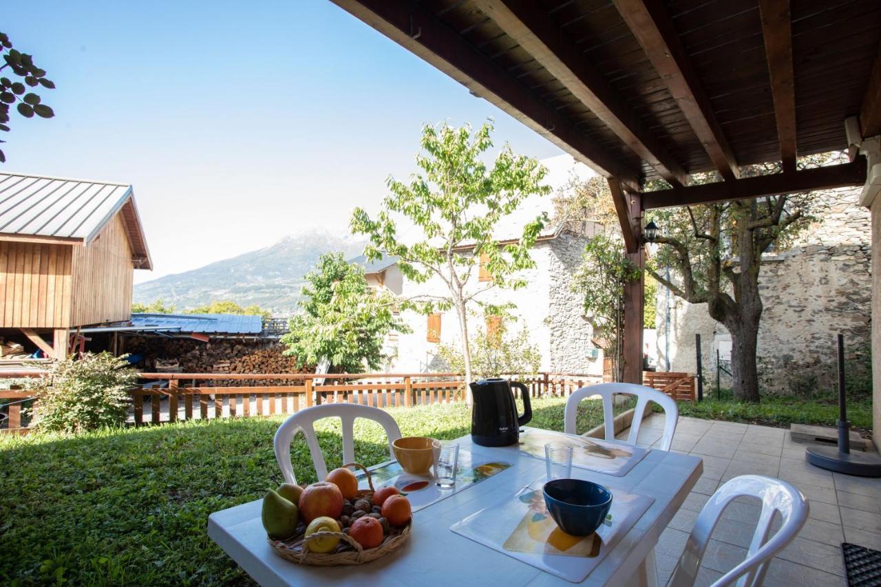 Apartament Le Mont Guillaume - 1 Chambre Terrasse Et Jardin Saint-André-dʼEmbrun Zewnętrze zdjęcie