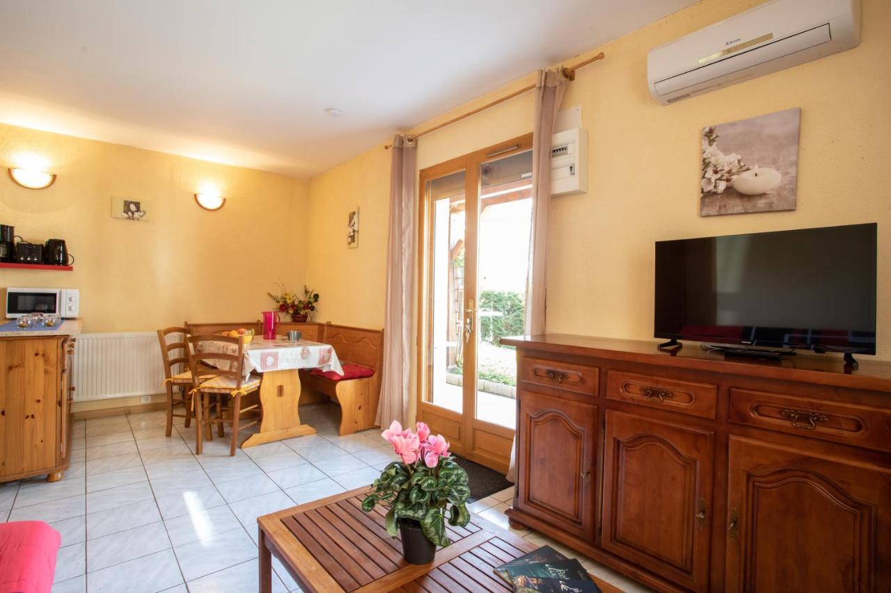 Apartament Le Mont Guillaume - 1 Chambre Terrasse Et Jardin Saint-André-dʼEmbrun Zewnętrze zdjęcie